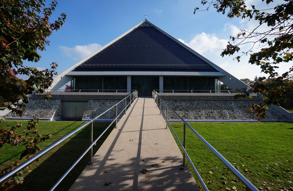 autobahnkirche christophorus baden baden