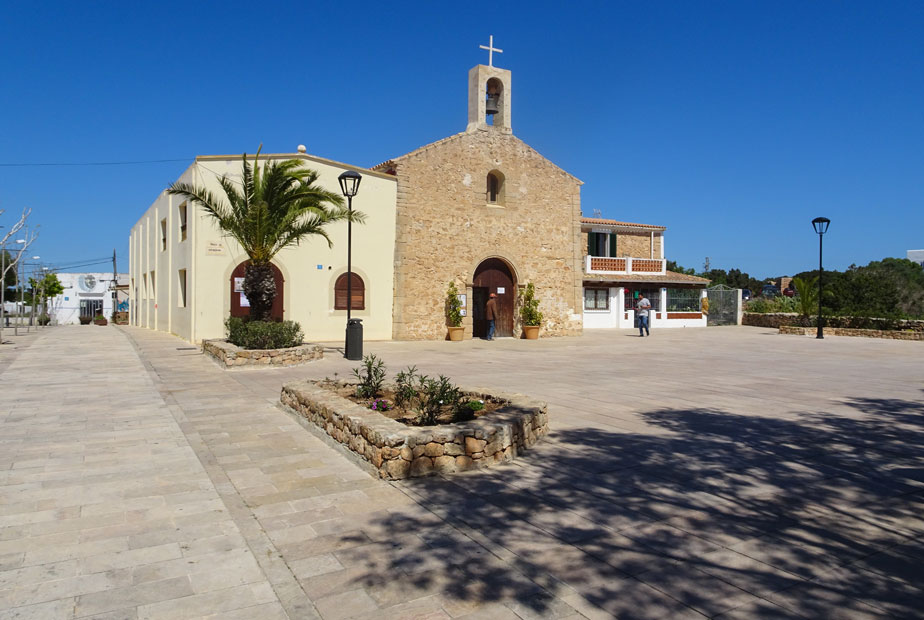 Formentera - Esglesia Sant Ferran de ses Roques