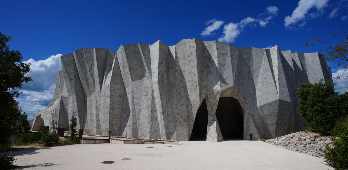 Grotte Chauvet 2 - Architecture: Xavier Fabre